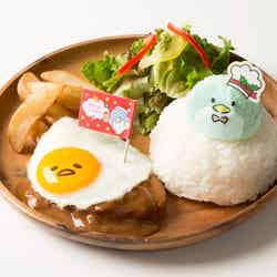 タキシードサムとぐでたまの仲良しハンバーグプレート1,200円(税抜)(C)1979, 2013, 2018 SANRIO CO., LTD. APPROVAL NO.S592652
