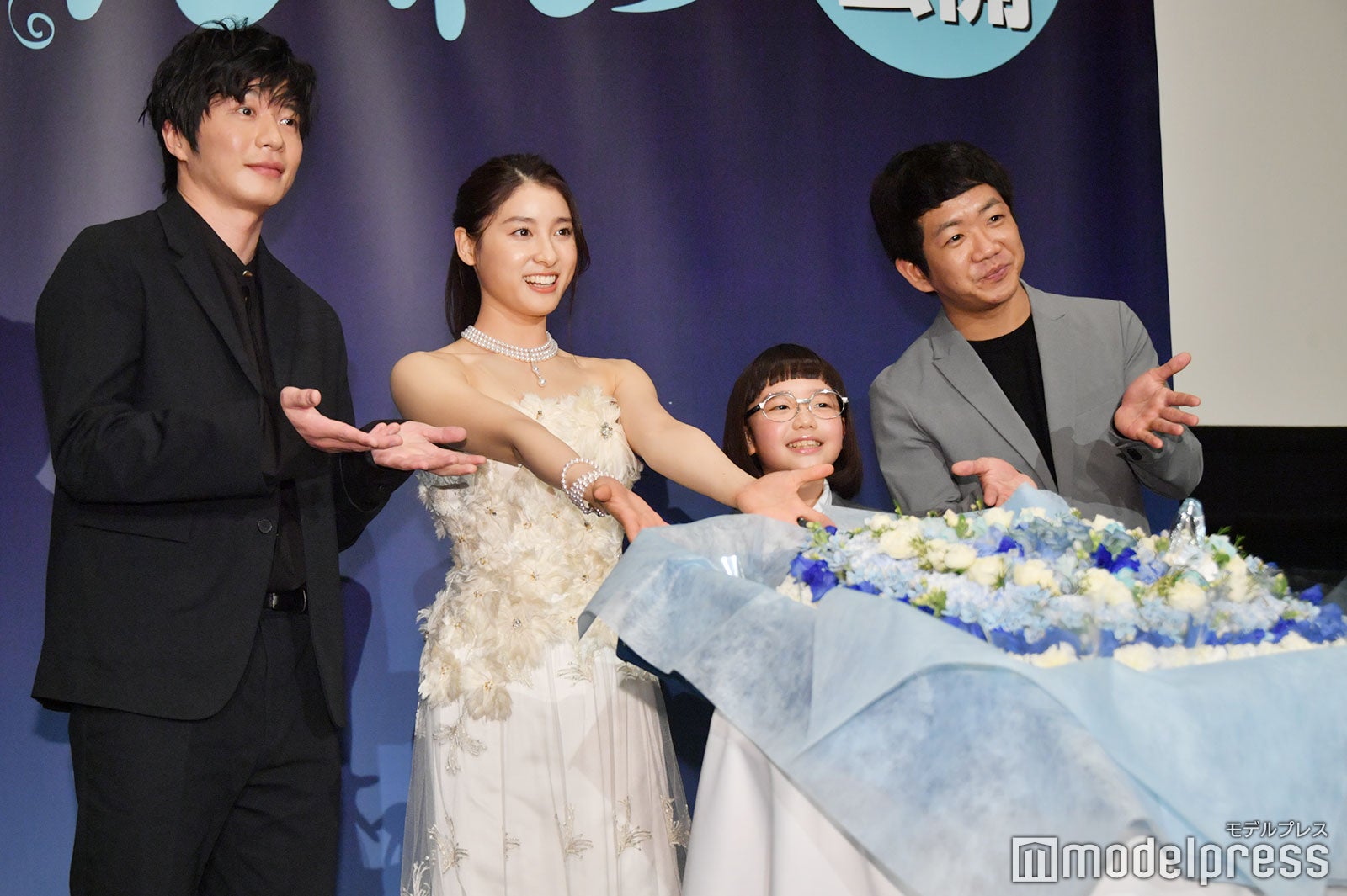 田中圭、土屋太鳳、COCO、渡部亮平監督（C）モデルプレス