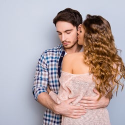 モテるのに彼女を作らない男性心理とは?