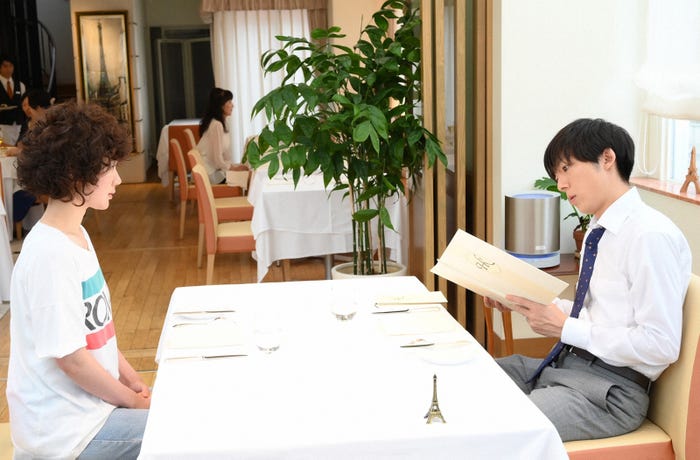 (左から)高橋一生、黒木華/「凪のお暇」第3話より(C)TBS