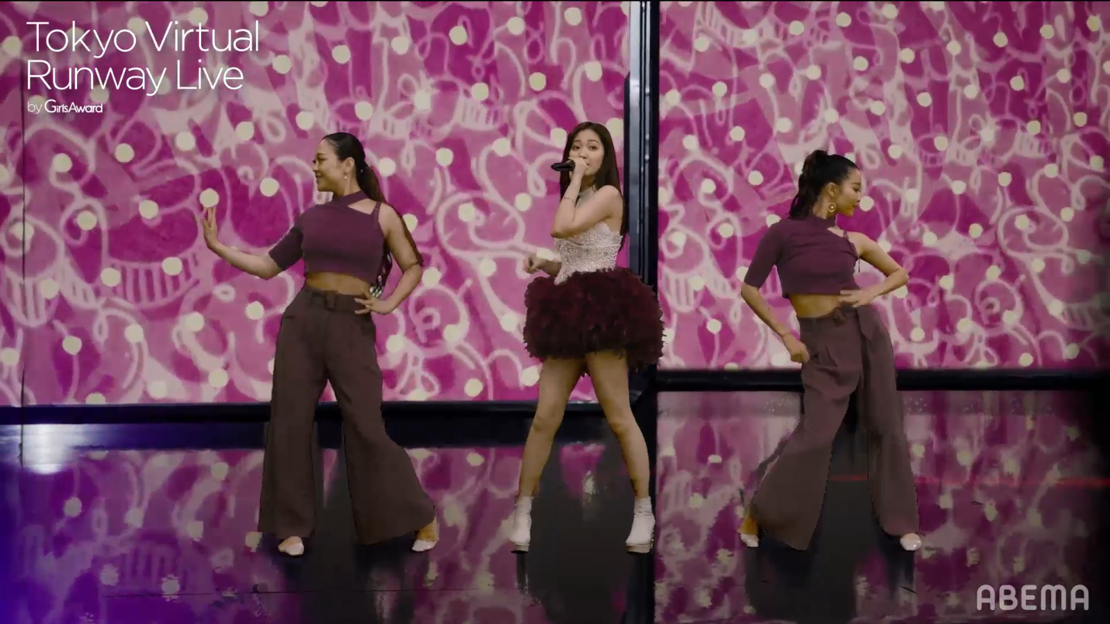 鈴木愛理（C）Tokyo Virtual Runway Live by GirlsAward （C）AbemaTV, Inc.