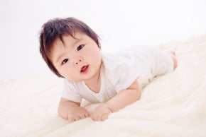 女の子なのにトサカヘアー 髪の量が多い赤ちゃん モデルプレス 女の子なのにトサカヘアー 髪の量が多い赤ちゃん モデルプレス
