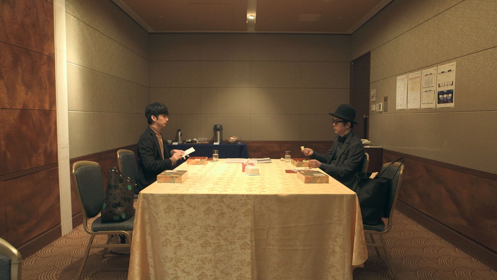 トパス、リリー・フランキー「TERRACE HOUSE TOKYO 2019-2020」28th WEEK（C）フジテレビ／イースト・エンタテインメント