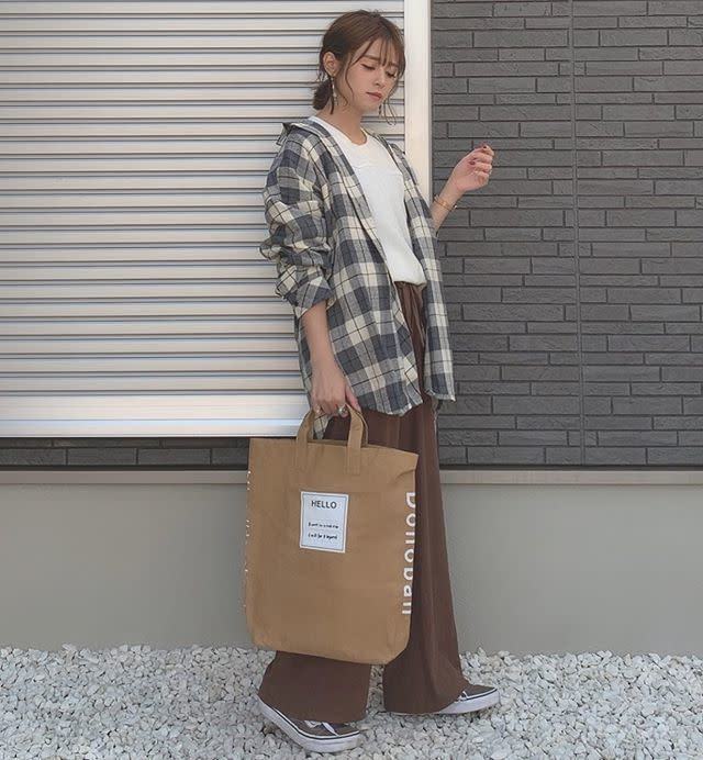おしゃれさんに学ぶ 秋のvansスニーカーコーデ集 モデルプレス