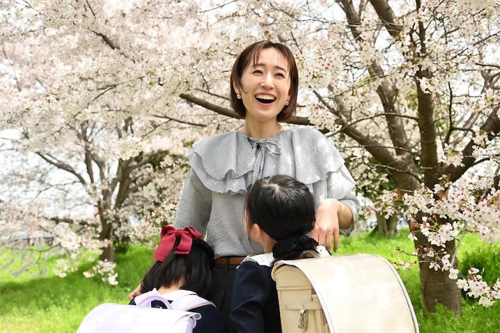 元飛び込み・馬淵優佳「ついに2人とも小学生」、長女&次女との笑顔ショット公開