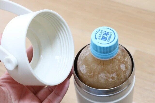 ダイソー 真空2重ペットボトルホルダー ダイソーの無印似な真空2重ペットボトルホルダー