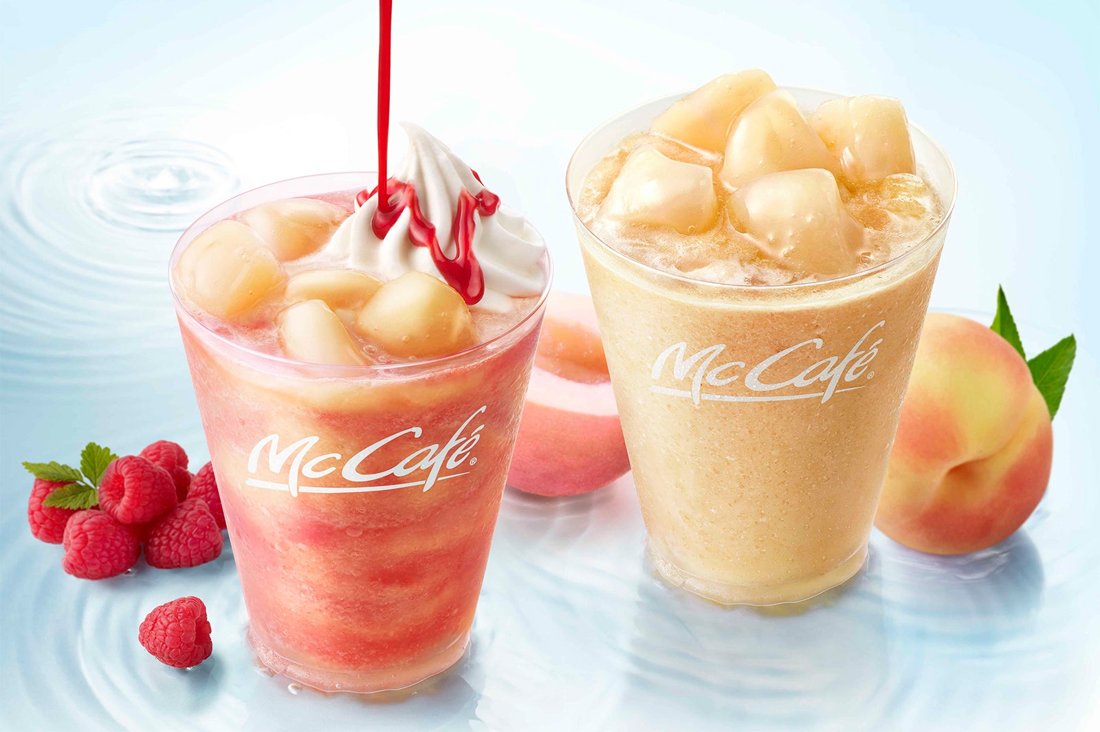 マックカフェ、桃×フランボワーズの新作スムージー　果肉2倍の「桃のスムージー」も