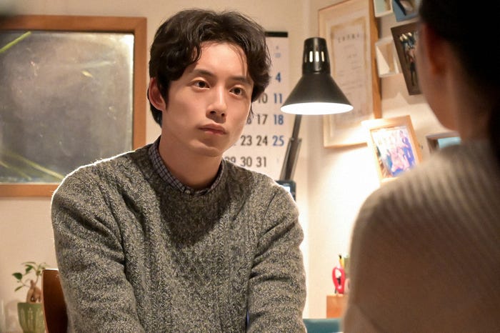 坂口健太郎 (C)NHK