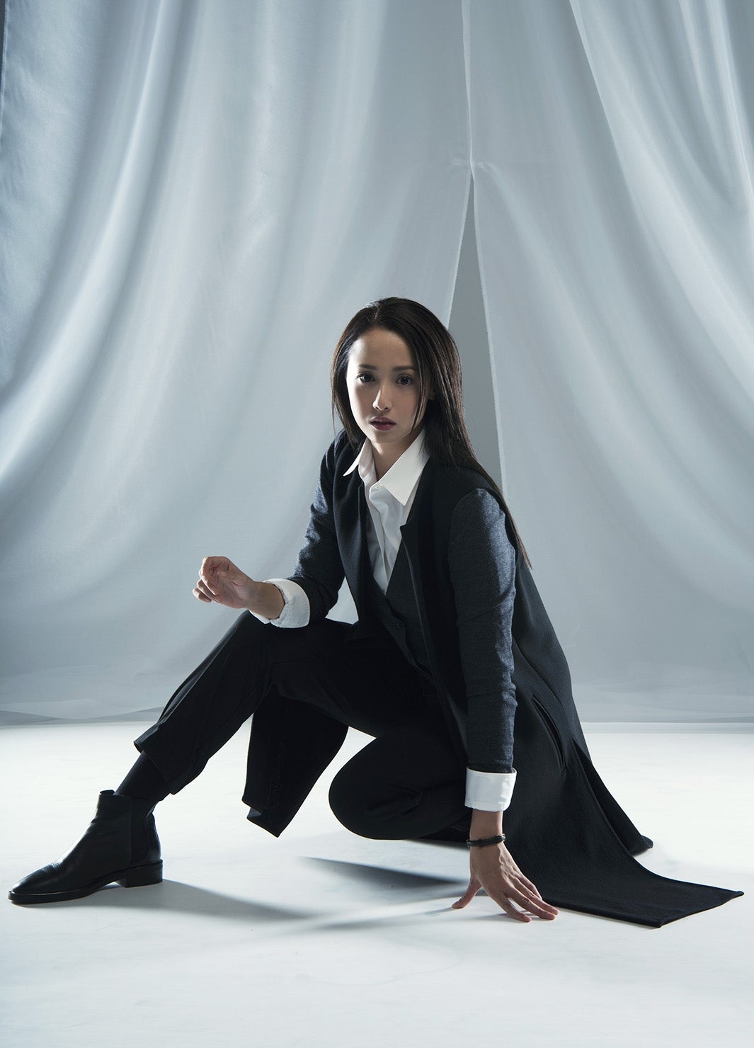 沢尻エリカ、初の刑事役でアクション披露　松坂桃李と対決