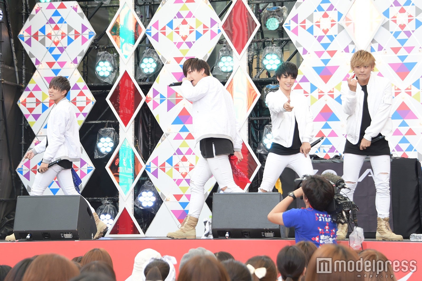 IVVY（C）モデルプレス