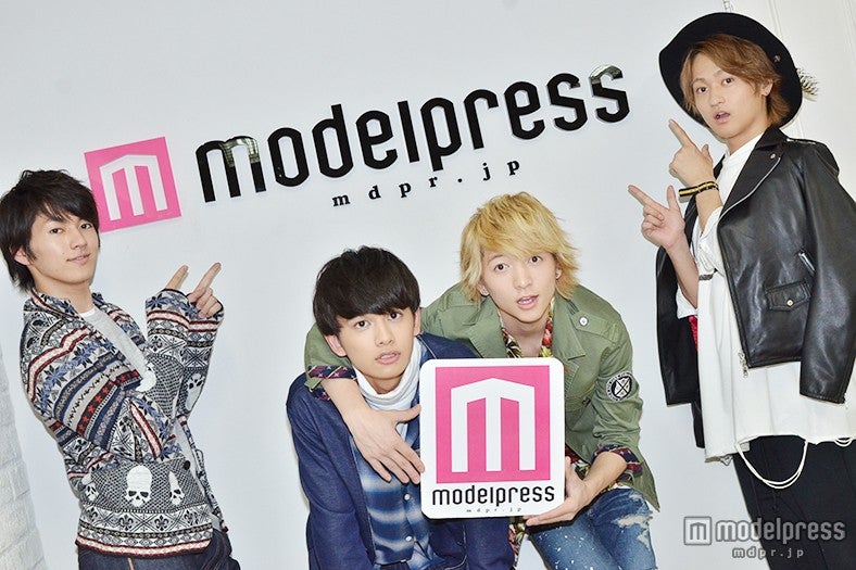 トーク中も終始盛り上がる仲良しの4人