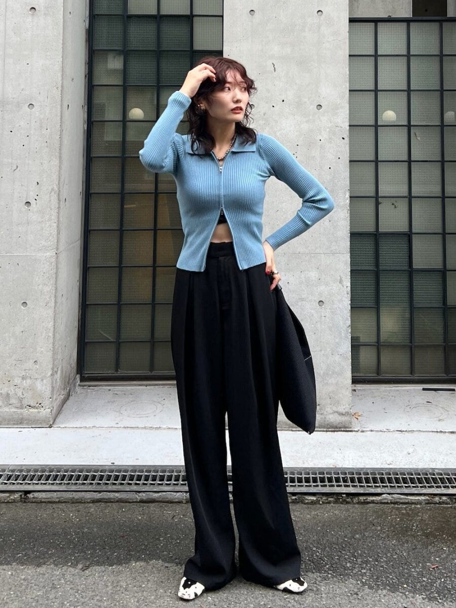 最旬コーデ 2026春大人女性おすすめブルーニット最旬コーデ