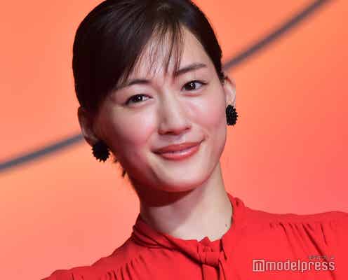綾瀬はるか、“インクレディブル・ファミリー”再集結に感激 レッドカーペット登場で歓声