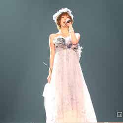 篠田麻里子／「AKB48 2013真夏のドームツアー～まだまだ、やらなきゃいけないことがある～」（C）AKS