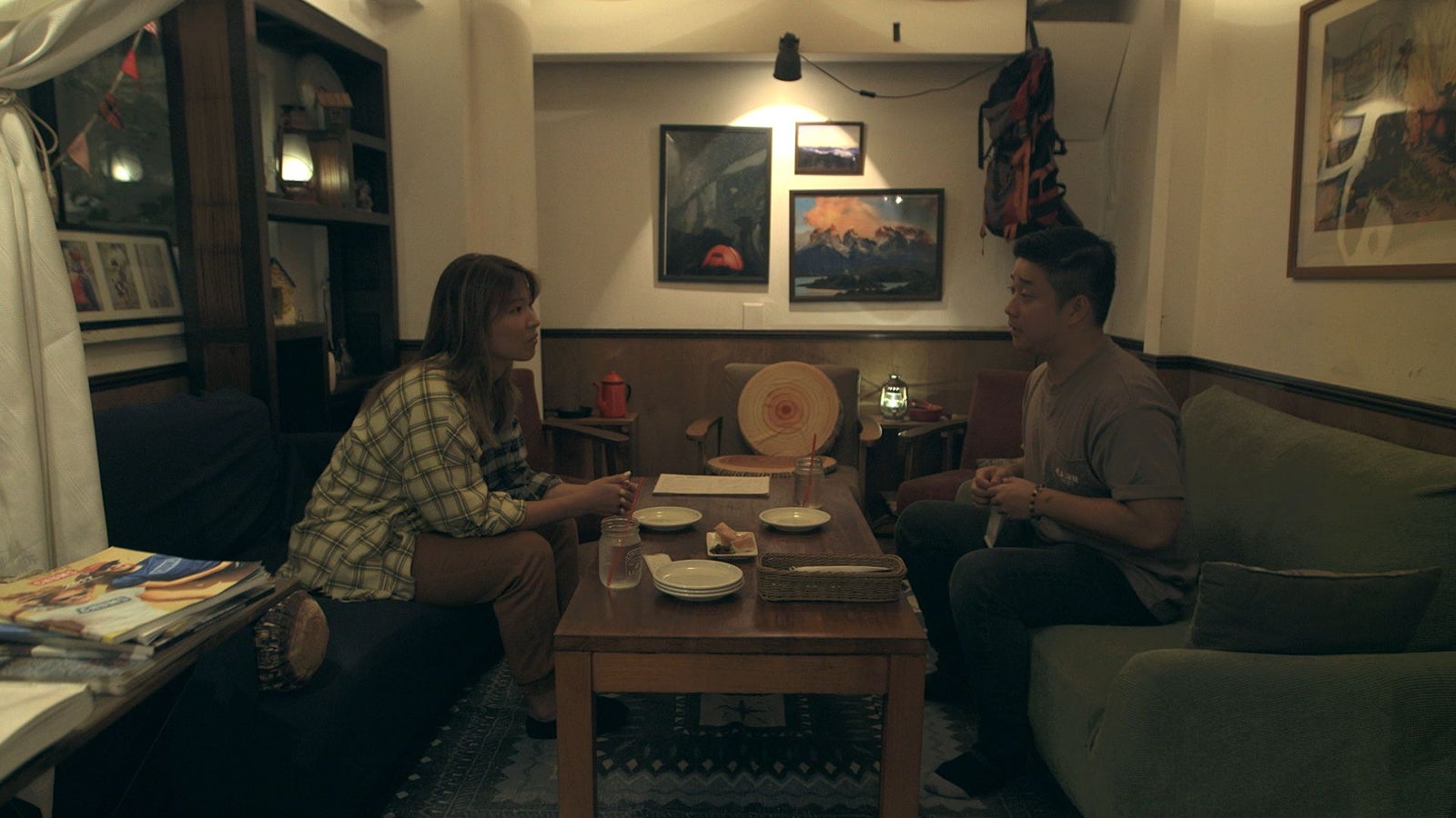 エビアン、悠介「TERRACE HOUSE TOKYO 2019-2020」15th WEEK（C）フジテレビ／イースト・エンタテインメント