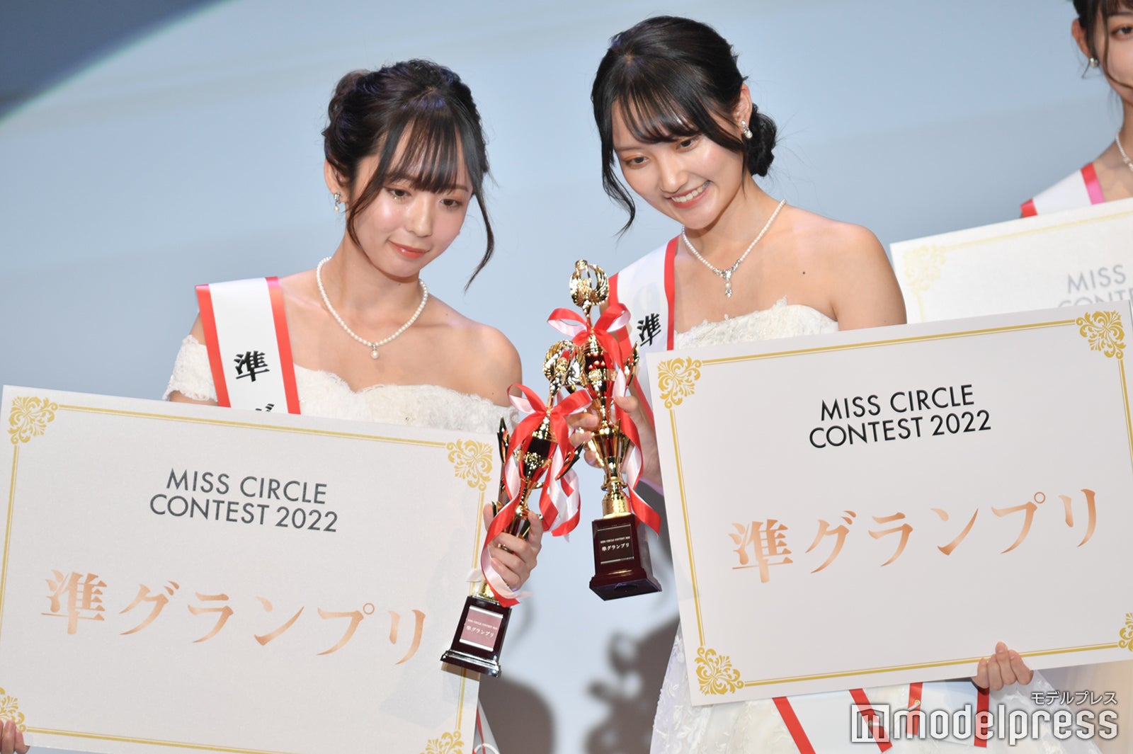 「MISS CIRCLE CONTEST 2022」表彰式の様子（C）モデルプレス