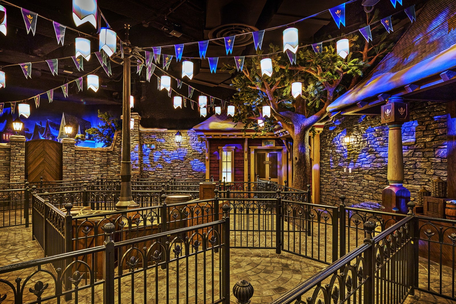 フローズン・エバー・アフター（C）Disney