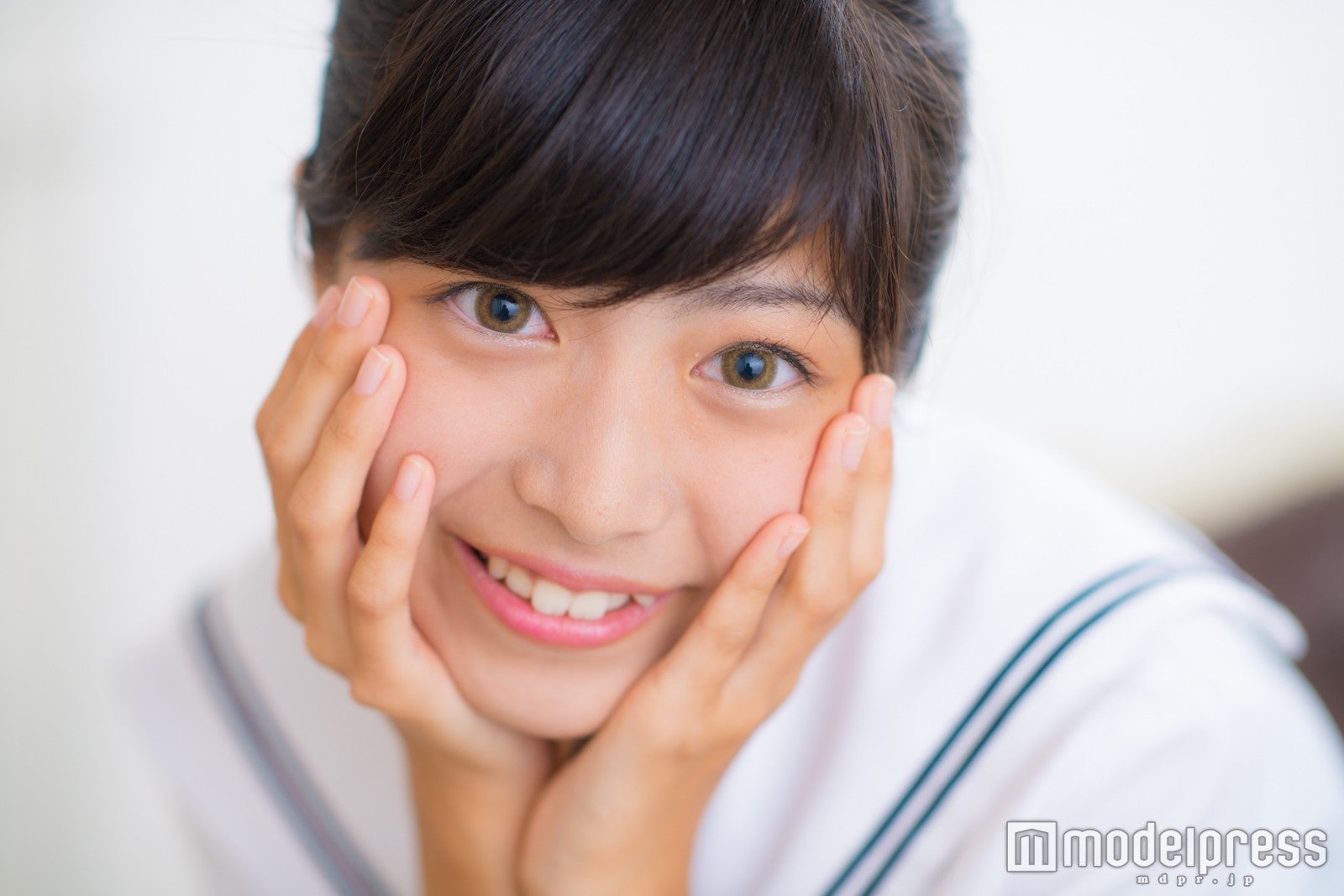 グランプリに輝いた吉田莉桜（りおちょん）さん／「高一ミスコン」（C）モデルプレス