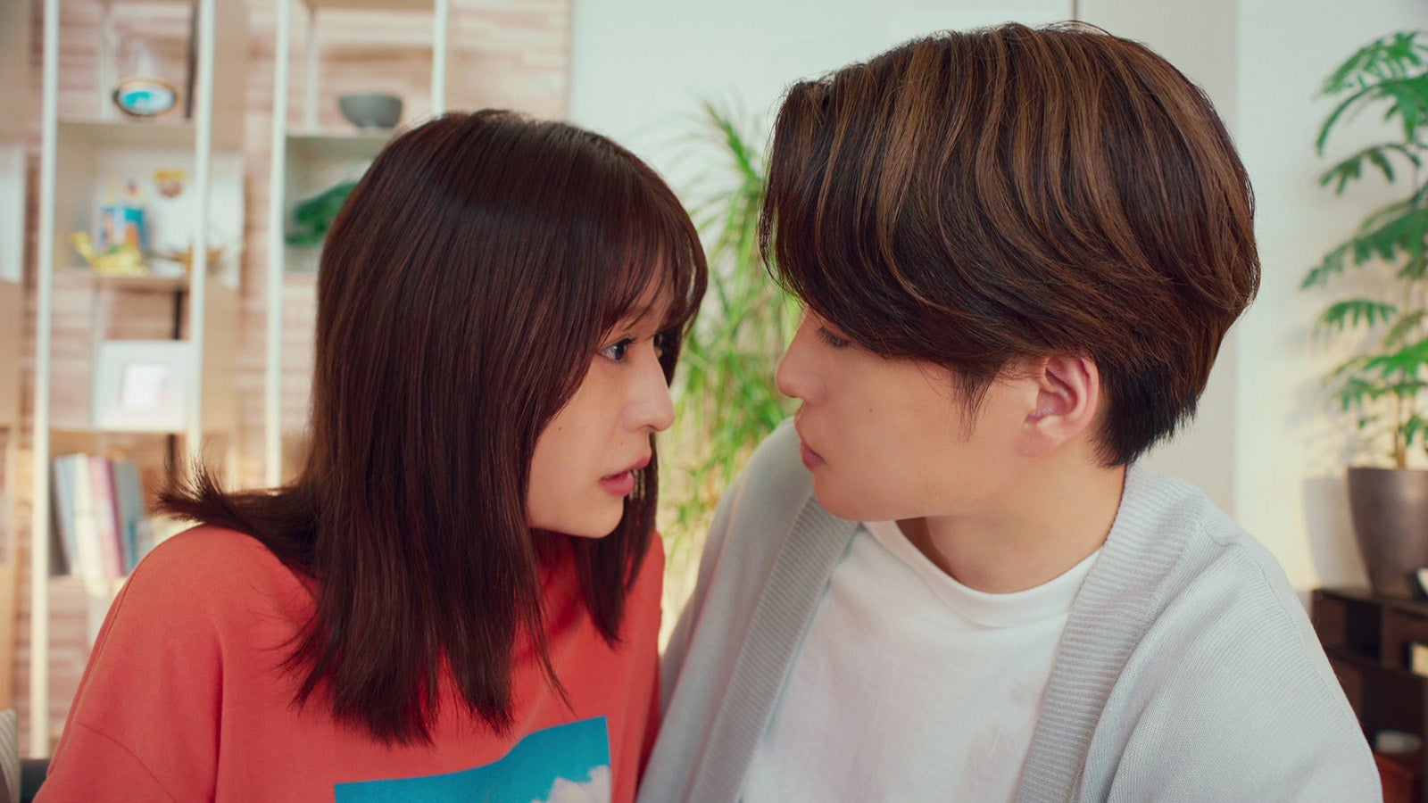 ＜ウソ婚 第8話＞匠＆八重、幼なじみから恋人へ？最強のライバル登場