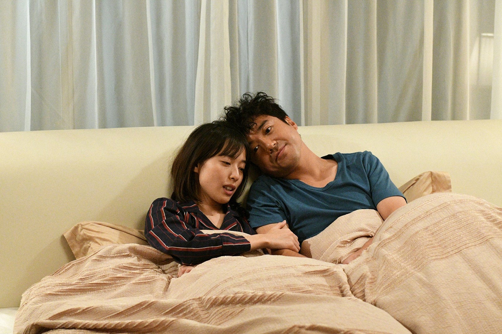 戸田恵梨香、ムロツヨシ「大恋愛～僕を忘れる君と」第8話より（C）TBS