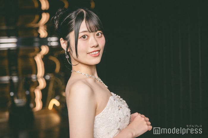 堤彩乃さん(C)モデルプレス