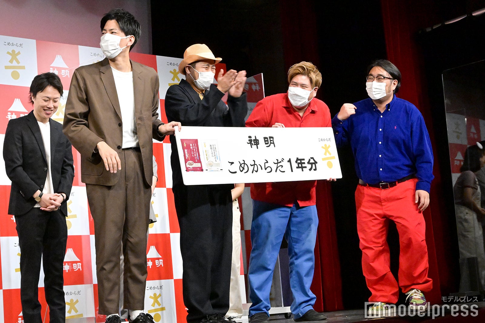 （左から）見取り図（リリー）、コットン（西村真二・きょん）、ビスケットブラザーズ（きん・原田泰雅） （C）モデルプレス