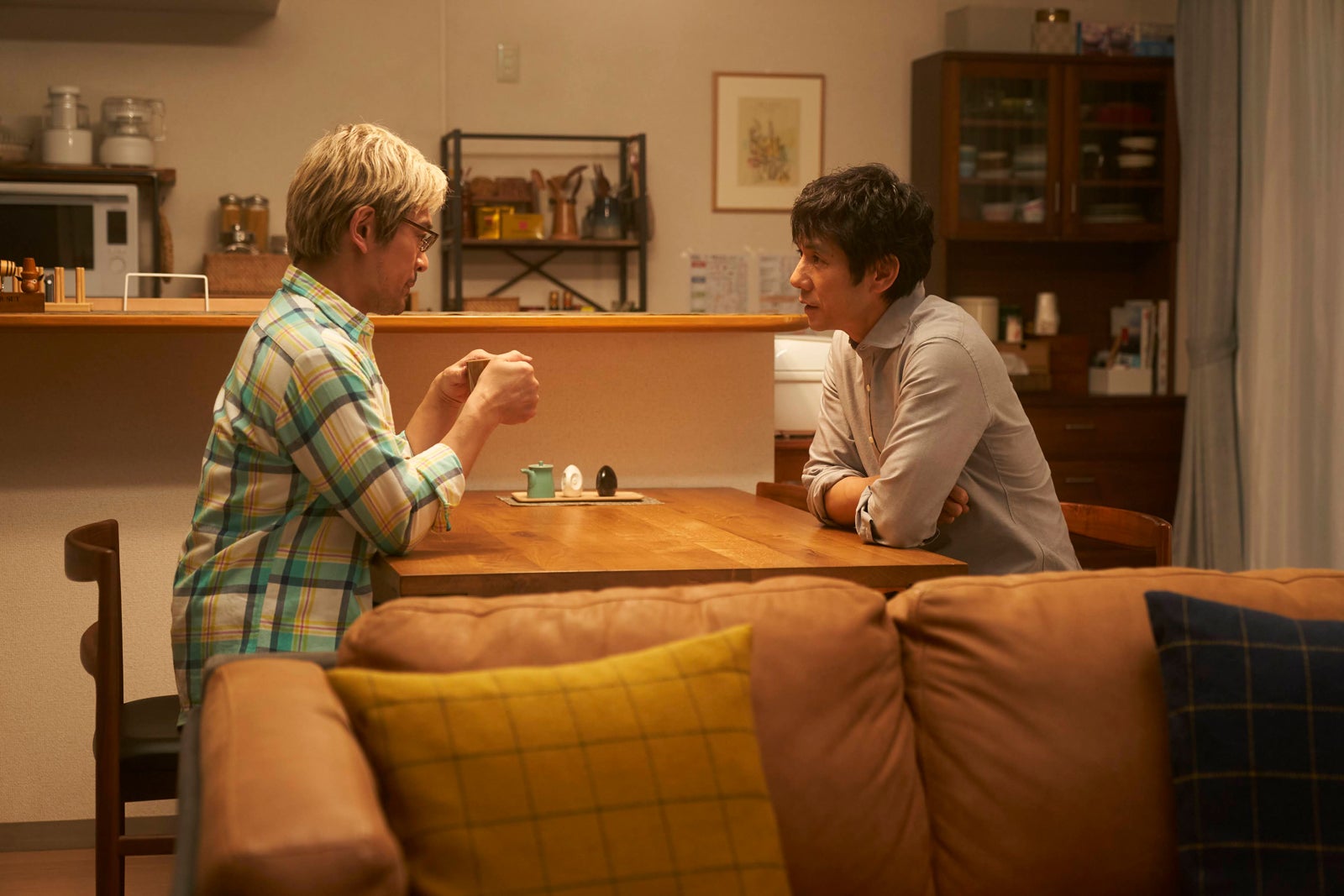 内野聖陽、西島秀俊「きのう何食べた？ season2」第9話より（C）「きのう何食べた？ season2」製作委員会（C）よしながふみ／講談社