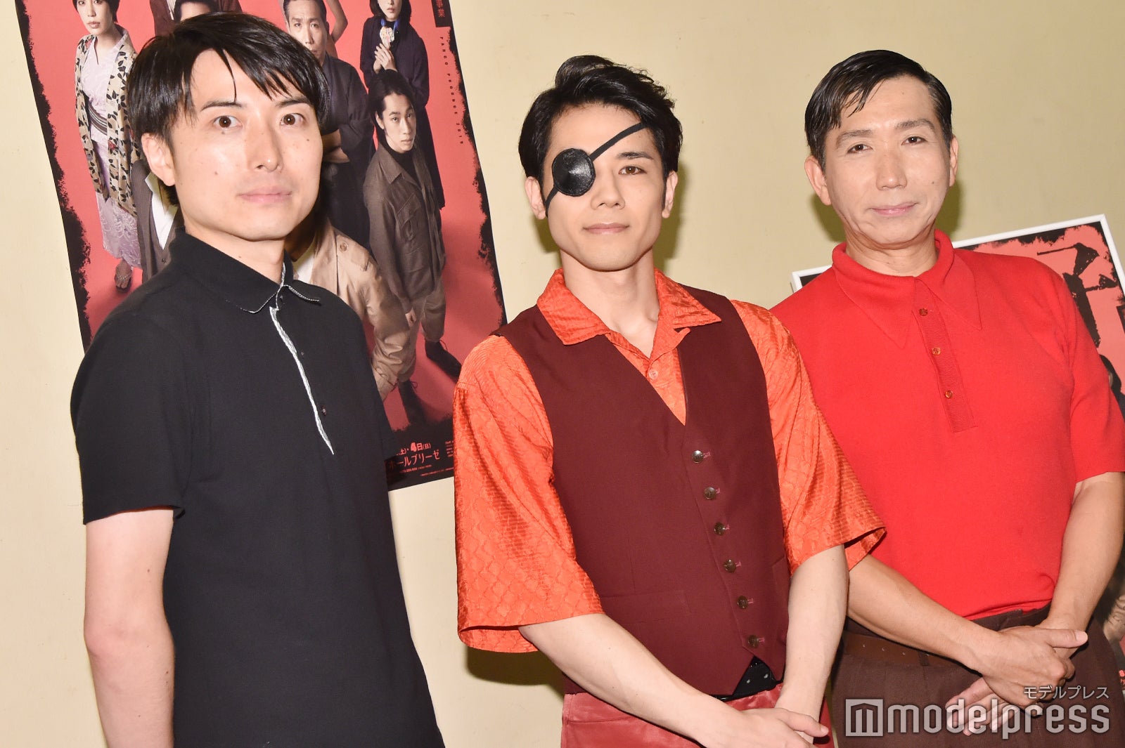 （左から）中屋敷法仁氏、五関晃一、梶原善（C）モデルプレス