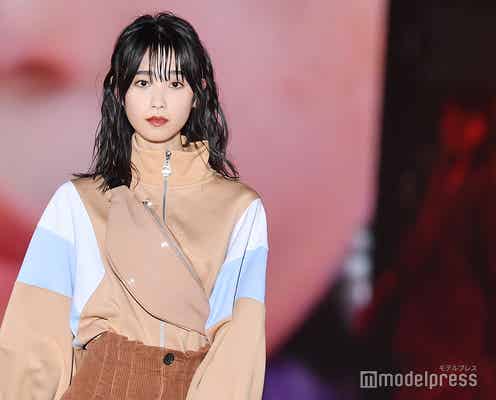 「高嶺の花」コスプレ話題の高橋ひかる、スポーティーコーデも美麗に着こなす<GirlsAward 2018 A/W>