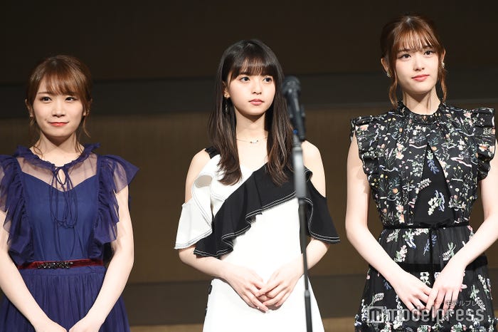 秋元真夏、齋藤飛鳥、松村沙友理 (C)モデルプレス