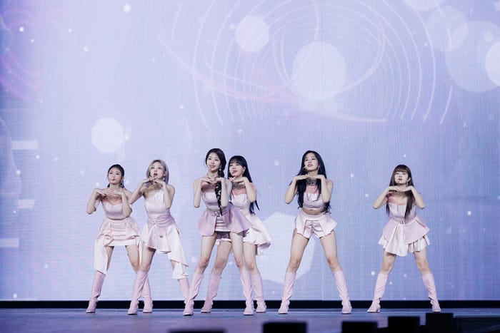 IVE (C)CJ ENM Co., Ltd, All Rights Reserved