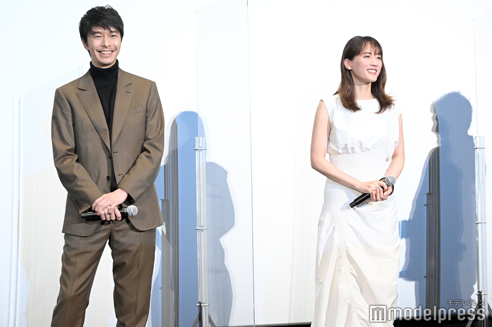 長谷川博己、綾瀬はるか （C）モデルプレス