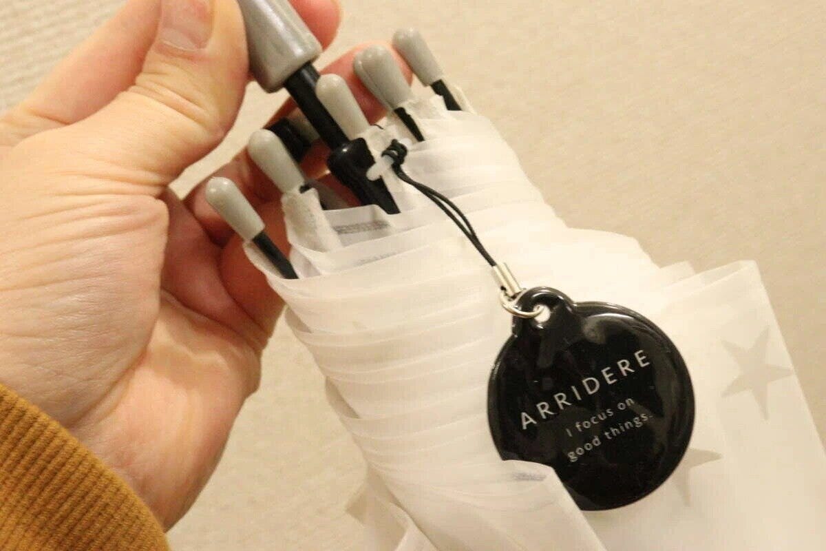 ダイソー　かさ固定用マグネット（丸型）