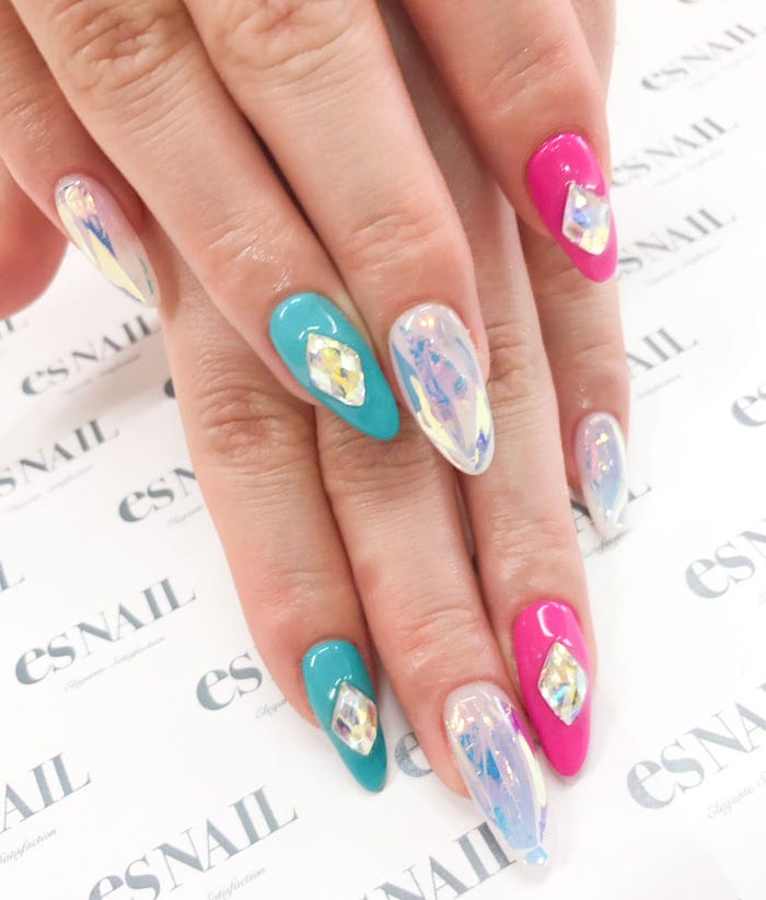 大人女子にピッタリ/画像提供:esNAIL