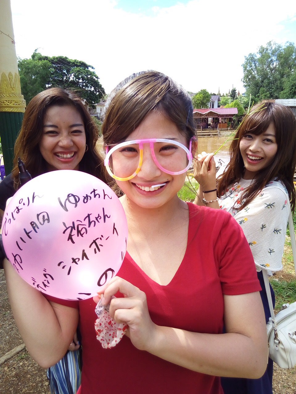 撮影の合間のオフショット／「あいのり：Asian Journey」（C）フジテレビ