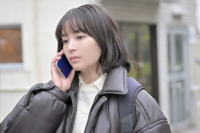 広瀬すず「クジャクのダンス、誰が見た?」第3話(C)TBS