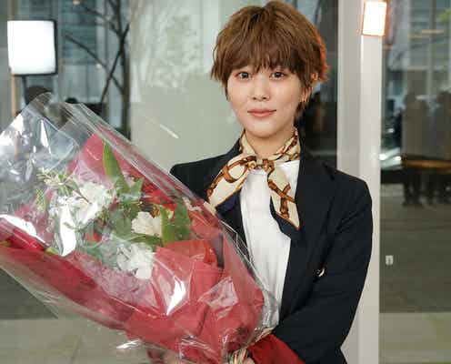 高畑充希&松田翔太ら「ムチャブリ!」クランクアップ 突然のサプライズに衝撃