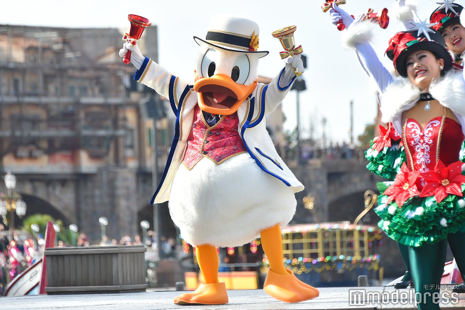 ビッグバンドビートを彷彿とさせるディズニー クリスマスtds新ハーバーレビューショー初お披露目 イッツ クリスマスタイム モデルプレス ビッグバンドビートを彷彿とさせるディズニー クリスマスtds新ハーバーレビューショー初お披露目 イッツ クリスマスタイム モデルプレス