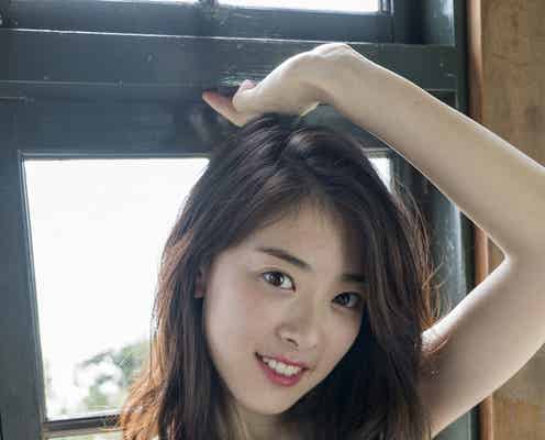 水上京香、美バスト&爽やか笑顔で魅了
