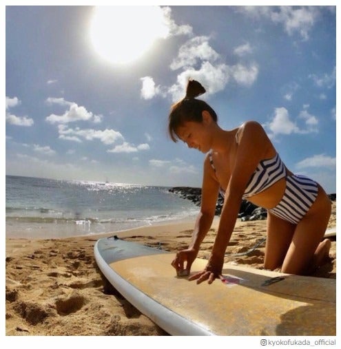 深田恭子、SEXY水着姿に反響「日差しよりも眩しい」