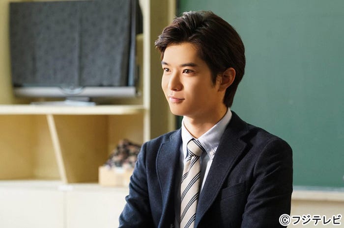 ドラマ『オトナ女子』で教師役に初挑戦する千葉雄大/(C)フジテレビ