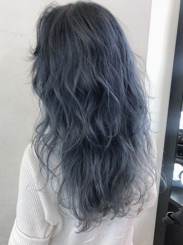 色落ちしても綺麗な髪色 ブルーグレー にしてみない 暗め 明るめごとにご提案 モデルプレス