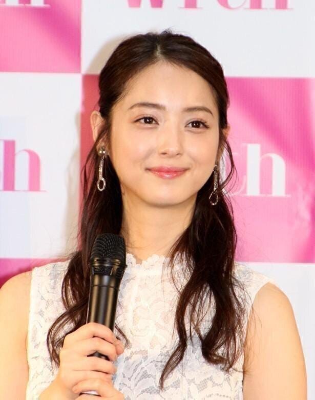 佐々木希 お弁当に喜ぶ 無邪気なスマイルに なんでそんなに可愛いの 癒やされる とファンメロメロ モデルプレス