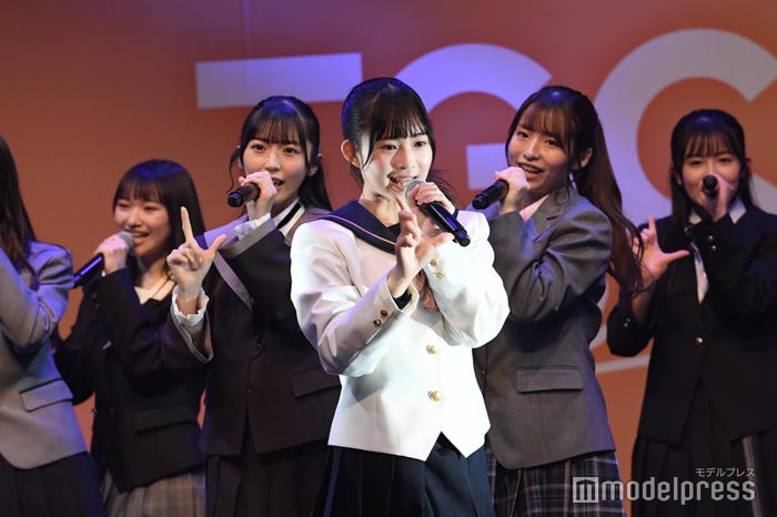 AKB48第17期生(C)モデルプレス