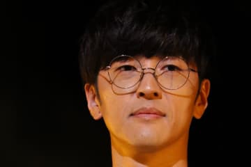 櫻井孝宏 あそこも丸見えだよ イメージ裏切る不倫相手への 卑猥メール にファンドン引き モデルプレス