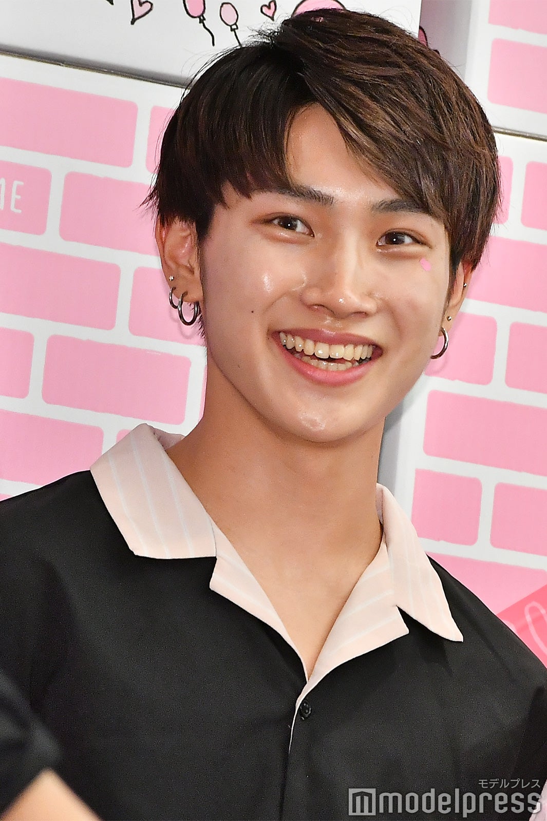 星那（C）モデルプレス