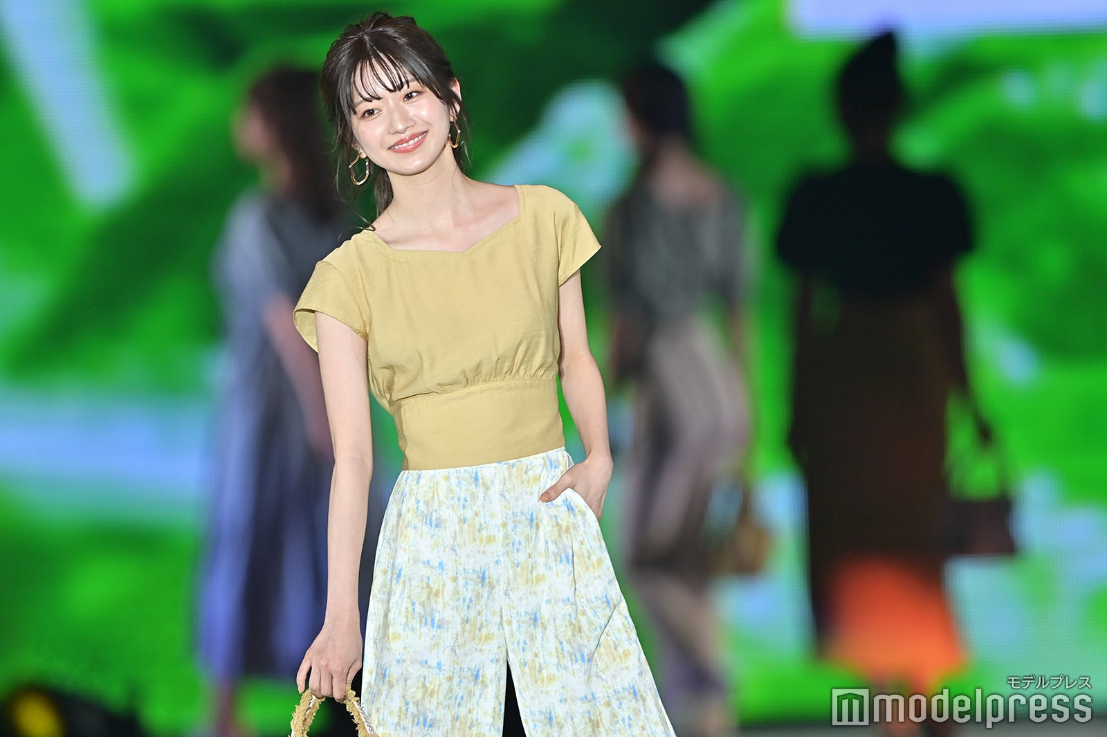 （C）モデルプレス