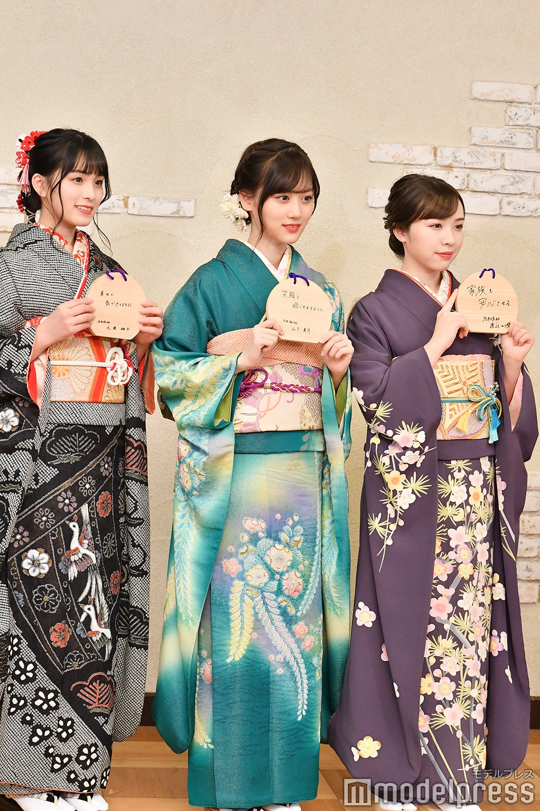 大園桃子、山下美月、渡辺みり愛（C）モデルプレス