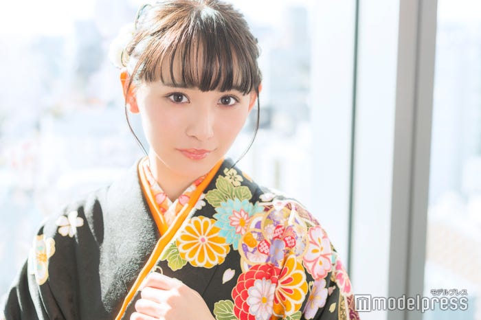 浅川梨奈(C)モデルプレス