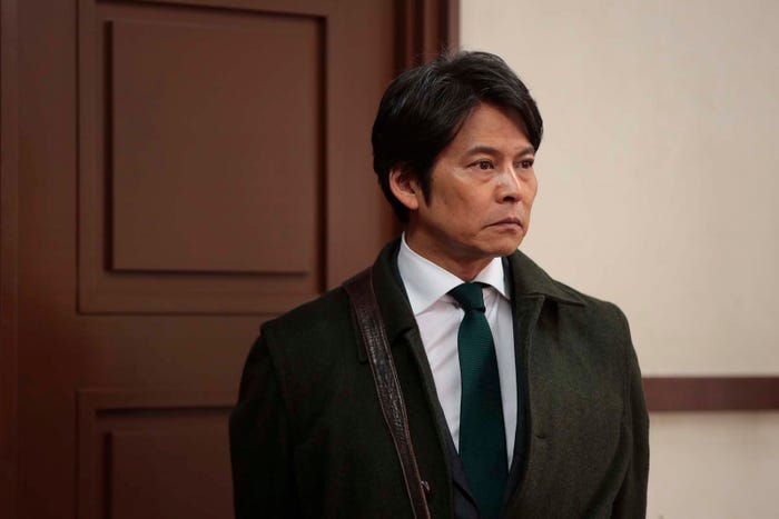 織田裕二「シッコウ!!~犬と私と執行官~」第2話より(C)テレビ朝日